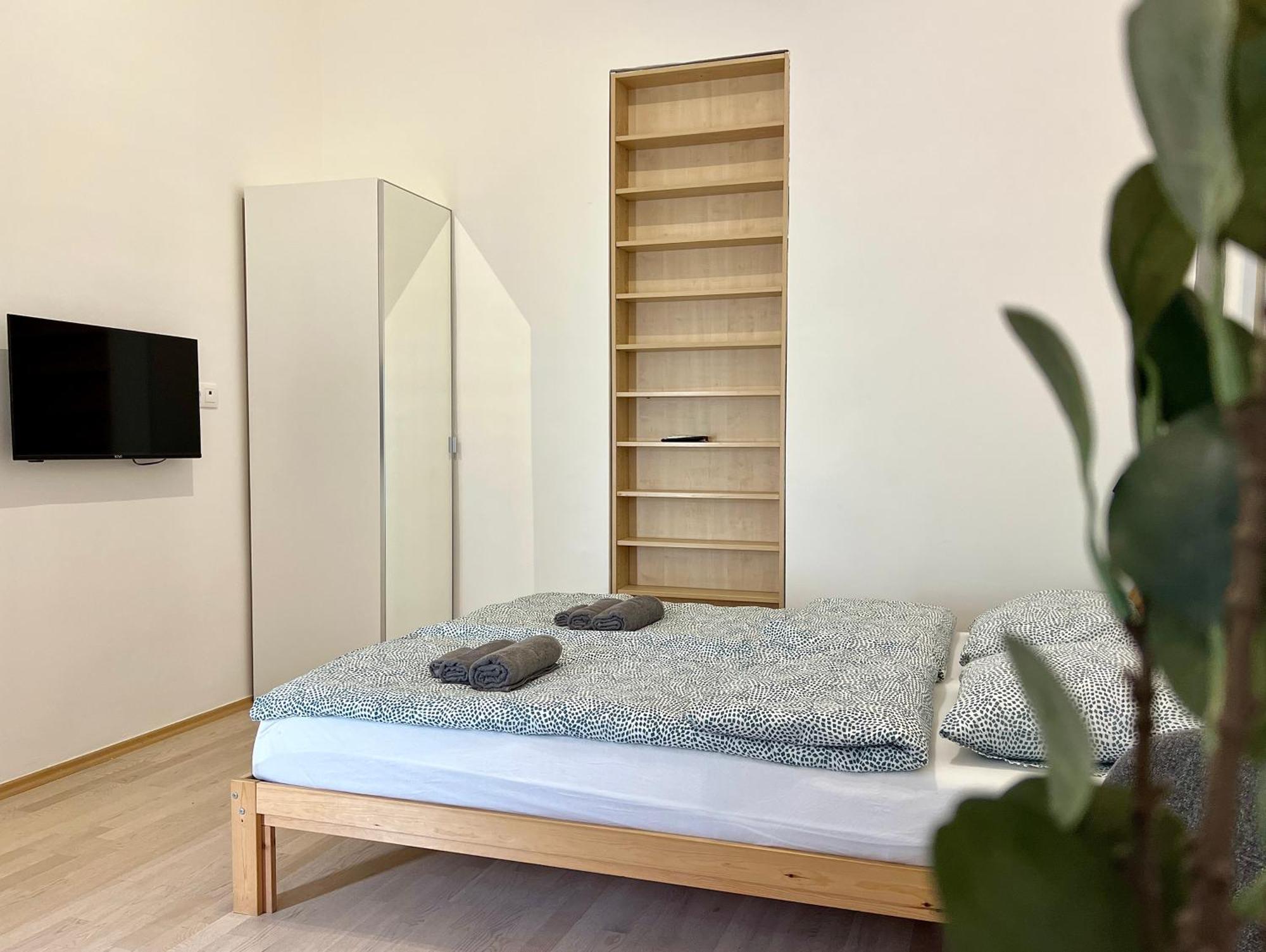 Minimalistic & In Heart Street Apartment Budapest
