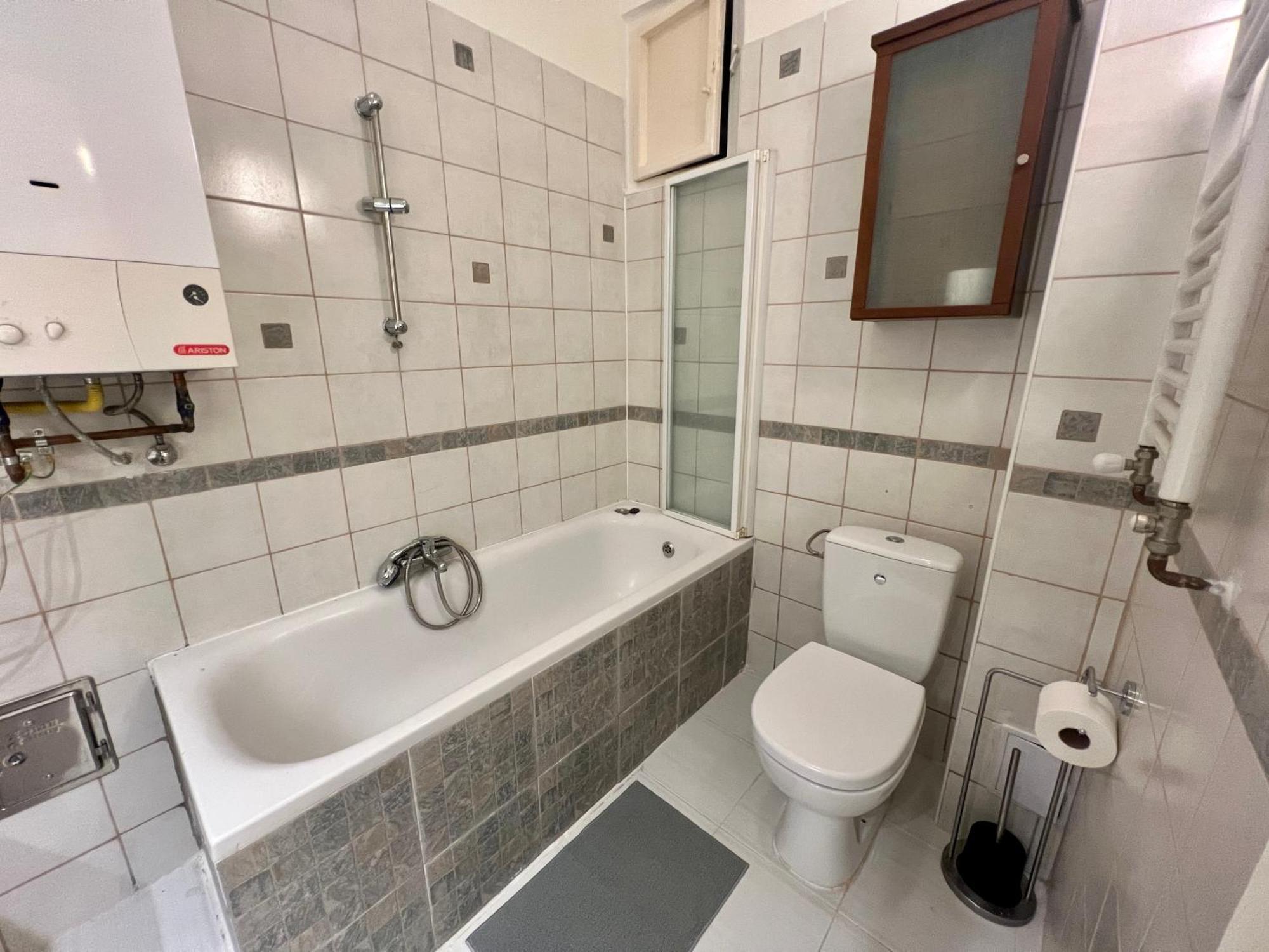 Minimalistic & In Heart Street Appartement Boedapest